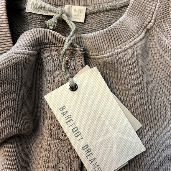 Barefoot Dreams Malibu Collection® Youth Brushed Terry Henley Pullover. - Picture 11 of 13